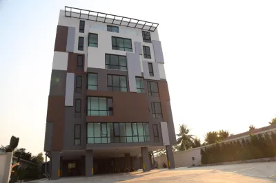 Ben at Salaya Hotels near Samphran Elephant Ground And Zoo