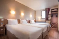 Kyriad le Bourget Centre - Parc des Expositions Hotel di Dugny