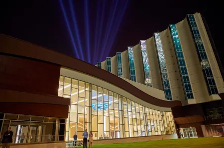 Mystic Lake Casino Hotel Отели в г. Прайор-Лейк