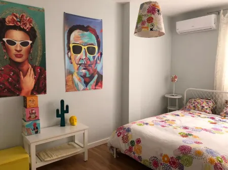 Casa de Los Espejos Отели рядом с достопримечательностью «Murallas del Castillo de la Judería»