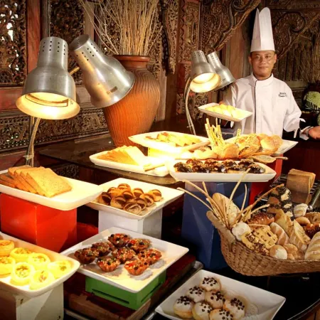 Laras Asri Resort & Spa