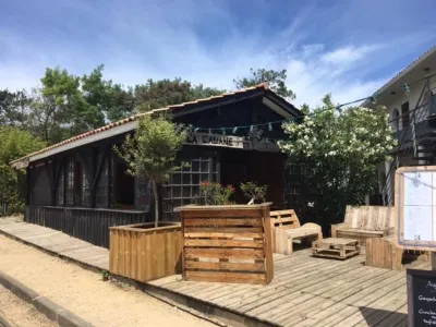 Le Pavillon Bleu Hôtels à : Lège-Cap-Ferret