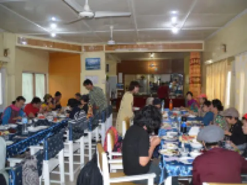 マディナホテル2 ギルギットのホテル