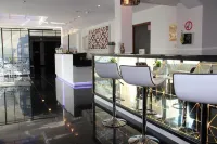 Kyriad Saint Quentin EN Yvelines - Montigny Hotels in Trappes