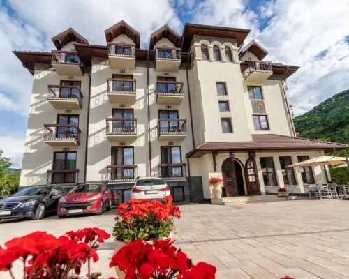 River Hotel & Spa Hotels in Calimanesti