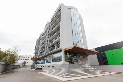 Beluga Hotel فنادق في أتيراو