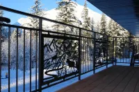 Spruce Lodge Hotels in Seward