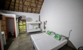 Makenke Hostel by Los Colores Ecoparque