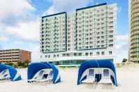 Hyatt Place Panama City Beach/Beachfront Hotels near Race City Amusement Park