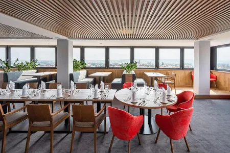 Hotel Restart Superior Отели в г. Йичин