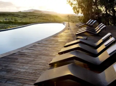 แอกซ์พลอร่า ราปา นุย