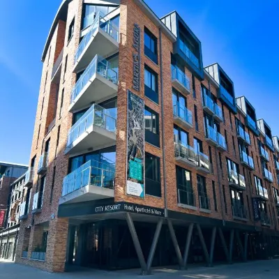 Martin's Louvain-la-Neuve Hotels near Aventure Parc