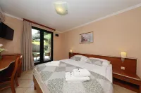 Mediterranean Village San Antonio Hotels in Drage