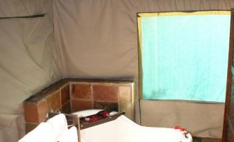 Inkwenkwezi Private Game Reserve