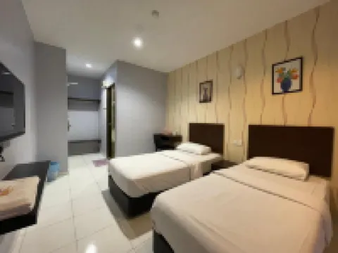 M Three Hotel 曼絨市住宿飯店