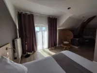 Logis Auberge des Voyageurs Отели в г. Понт-а-Муссон