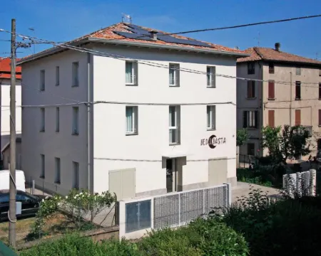 床和巴斯塔 瑞吉歐.艾米里亞酒店