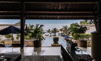 Meno House - Adults Only