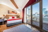 Veyron Hotels & Spa Hotels near Levent Metro Station