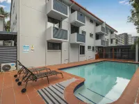 Asraport Motel Hotels near Clayfield