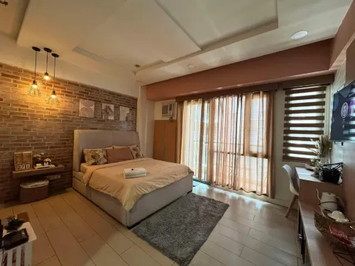 Lovely Unit with free wifi & netflix I across Naia Terminal 3 airport