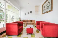 RedDoorz Premium at Hotel T-One Jambi Hotels in Legok