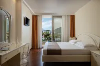 Hotel Savoy Palace - TonelliHotels Hotels in Riva del Garda