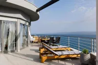 Nice Beach Apartments for 3 Adults Hotels in Stobrec