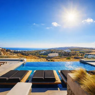 إفي سويتس آند فيياس Hotels near شاطئ ميجالي أموس