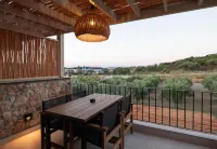 Olivera Suites Sarti