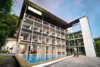 El Faro Containers Beach Hotel - Bintang 3