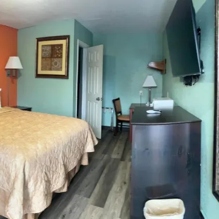 Town & Country Motel