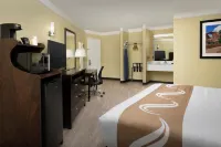 Quality Inn & Suites Gallup I-40 Exit 20 - جاكوزي