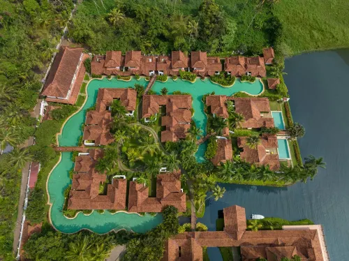 Kumarakom Lake Resort - Airport Shuttle