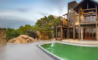 Rock Wild Yala - 4-Star
