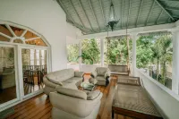 SkyPort Villa - ที่มีที่จอดรถ