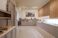 Calypso Hotel - breakfast