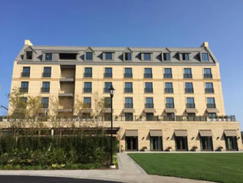 德拉馬西哈特福德酒店