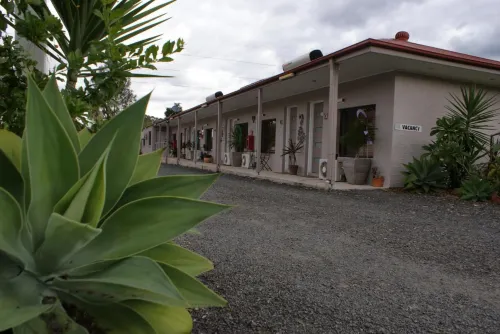 Riverside Motel