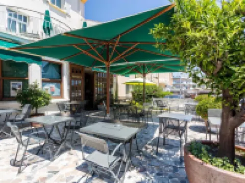 Hôtel le Richiardi Hotels in Carqueiranne