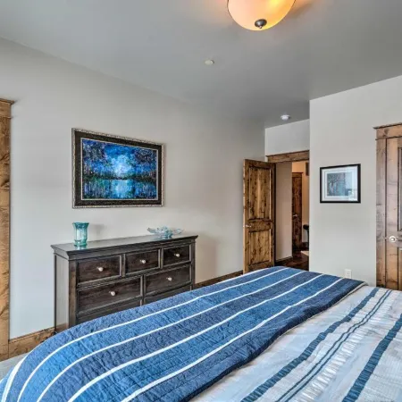 Main St Bozeman Condo - Walk to Parks and Eateries!