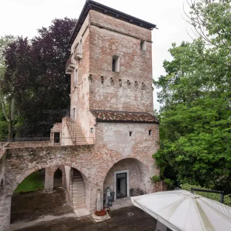Massimago Wine Tower