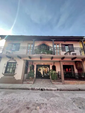 Hotel Plaza Yat Balam