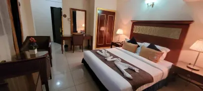 Ras Dika Hotel Отели в г. 