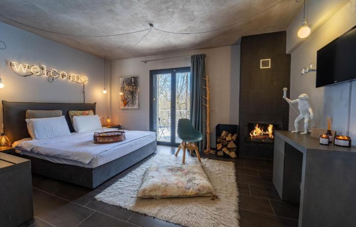 Oniropetra Boutique Hotel