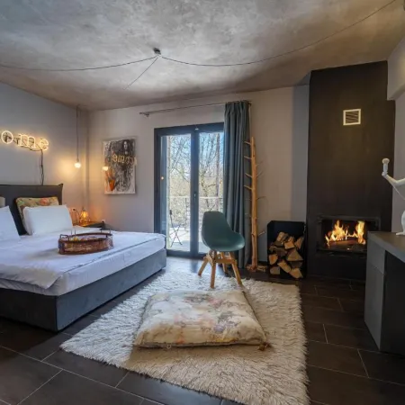 Oniropetra Boutique Hotel