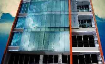 Silver Oaks Suites & Hotel