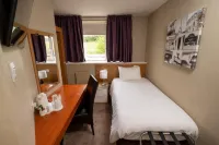 The Titan Hotels in Clydebank