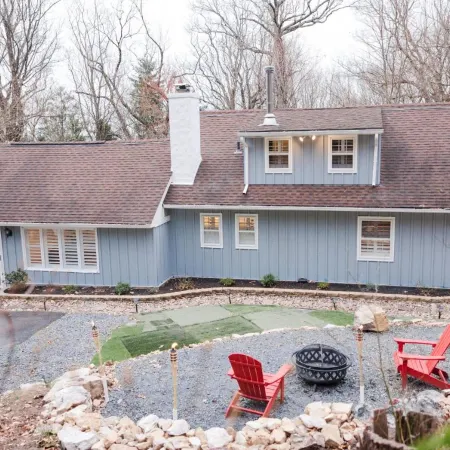 Cowry Acres - 11 Acre Enchanted Retreat, Hot Tub