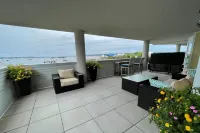 Fathoms Hotel & Marina Hotels in North Hempstead